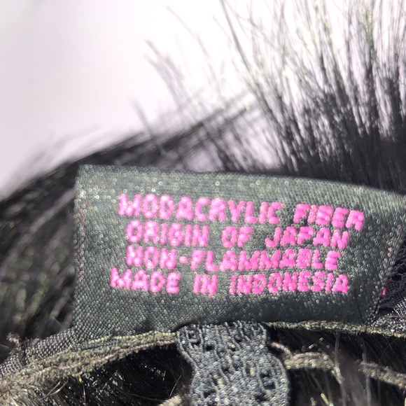 NEW Signature Look Wig 1B/745 ~W025 - Picture 14 of 15